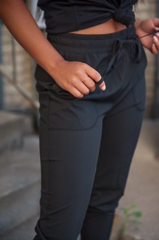 DT UPTOWN Lightweight Joggers in Black - UrbanNest Co