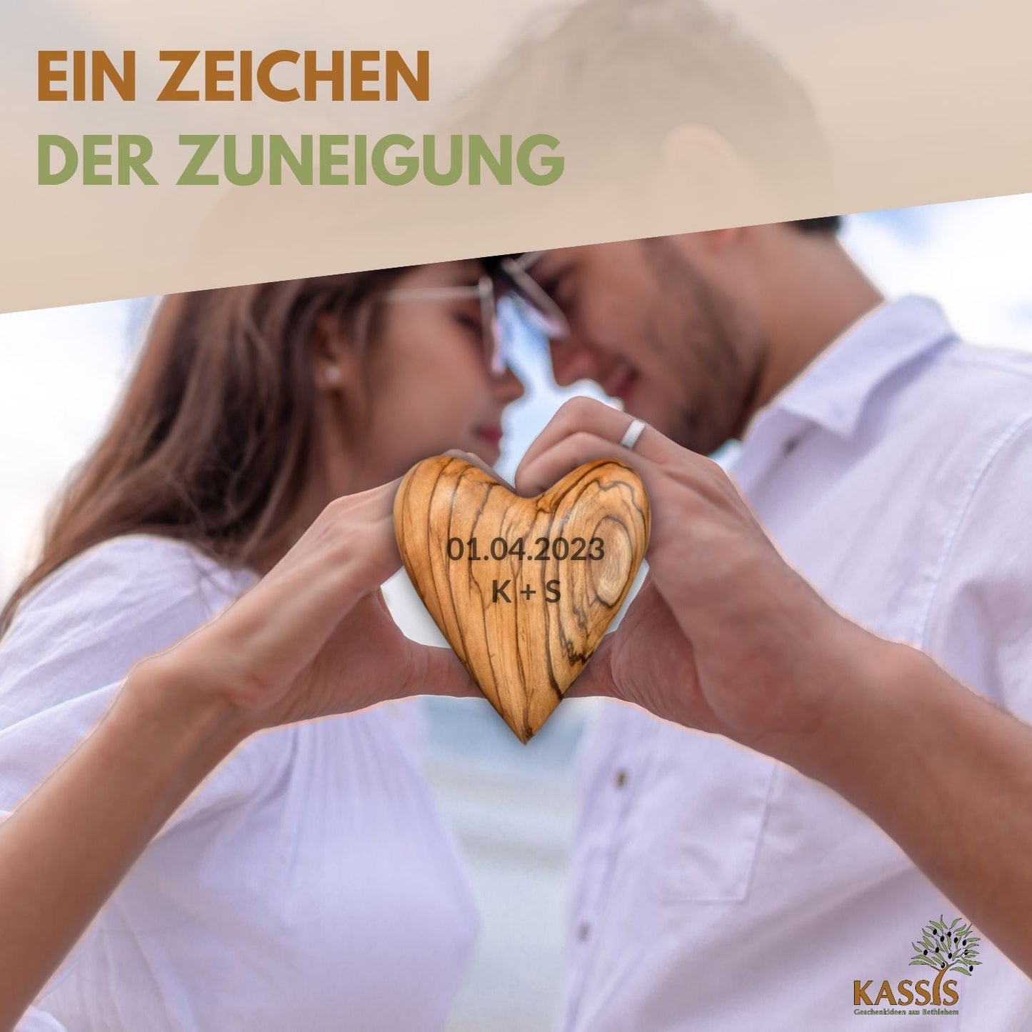 Olivenholz Herz Handschmeichler | Glücksbringer Geschenk Hochzeit, Valentinstag, Geburtstag - UrbanNest Co