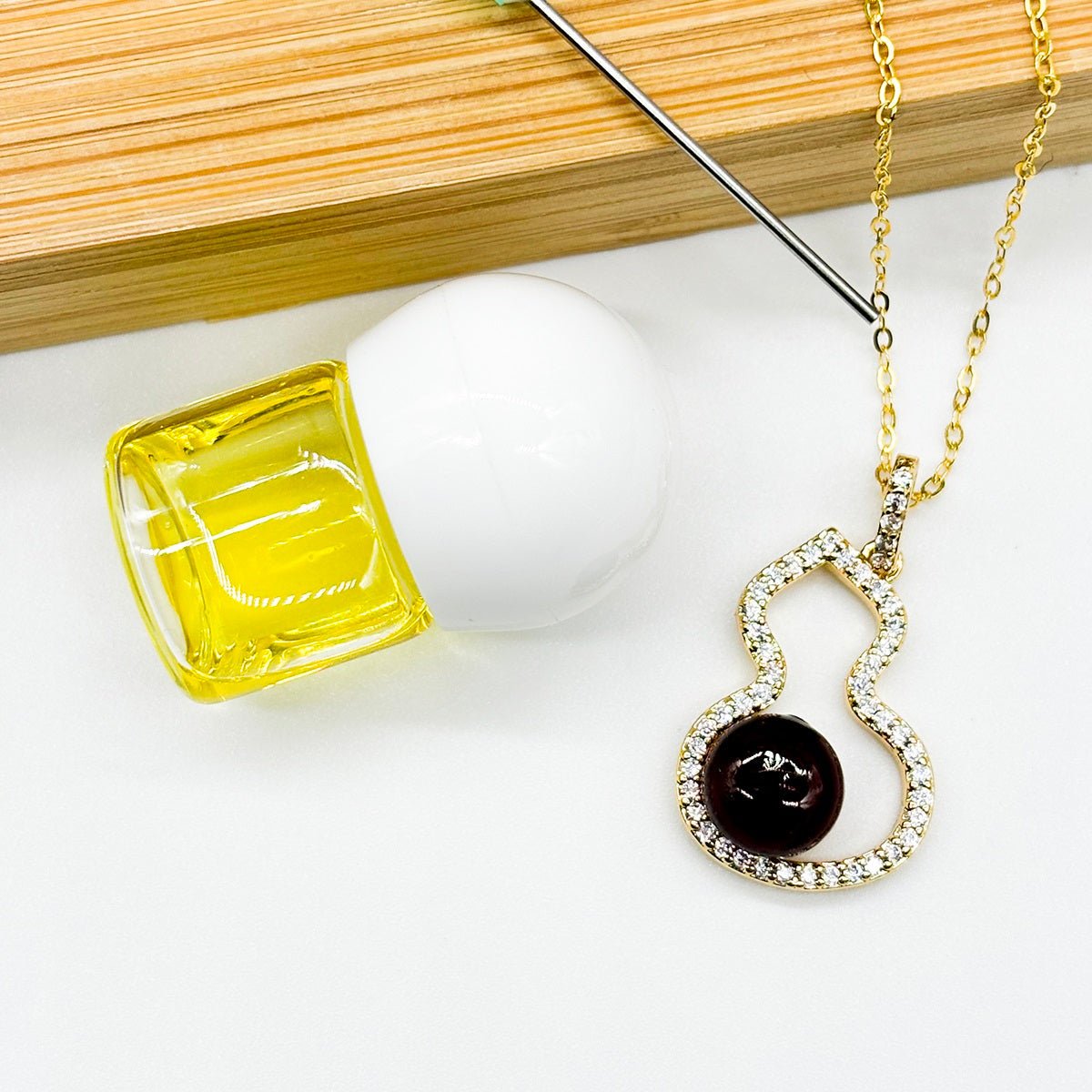 Golden Gourd Aroma Necklace - Amethyst | Energy & Healing | Diffuse on the go | Sterling Silver Chain - UrbanNest Co