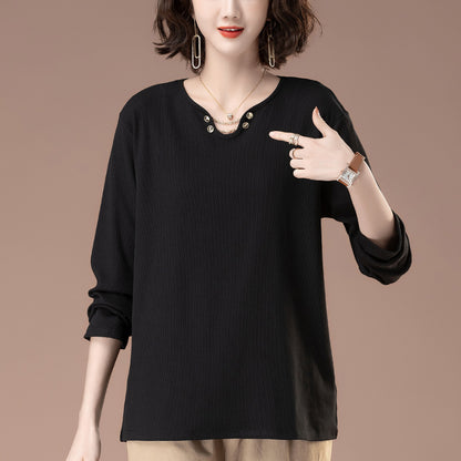 Long sleeved loose T-shirt for women