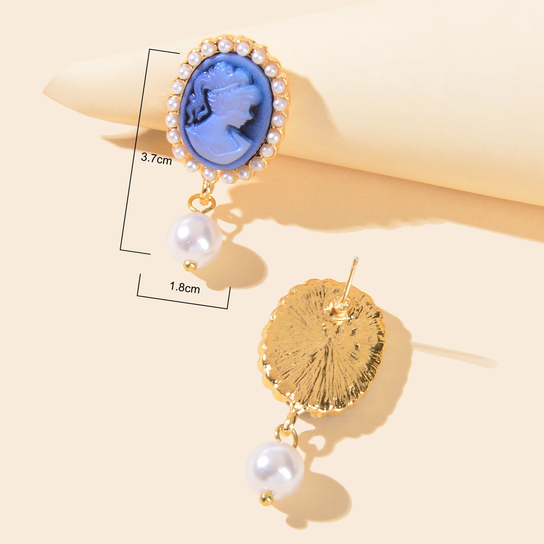 Textured Retro Accessories Court Pearl Blue Resin Relief Queen Dangle Earrings-3