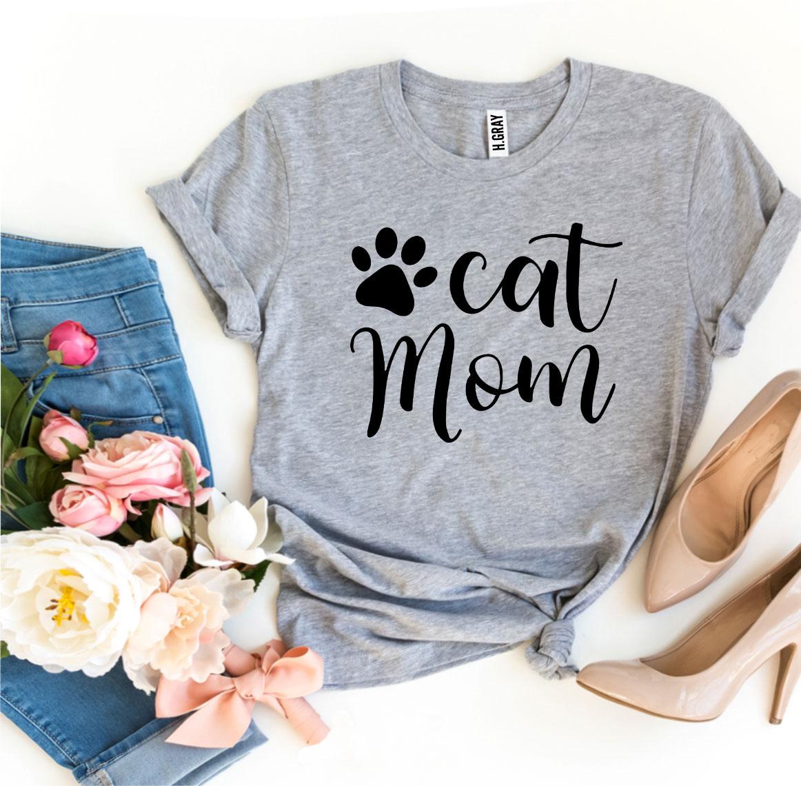 Cat Mom T-shirt - UrbanNest Co