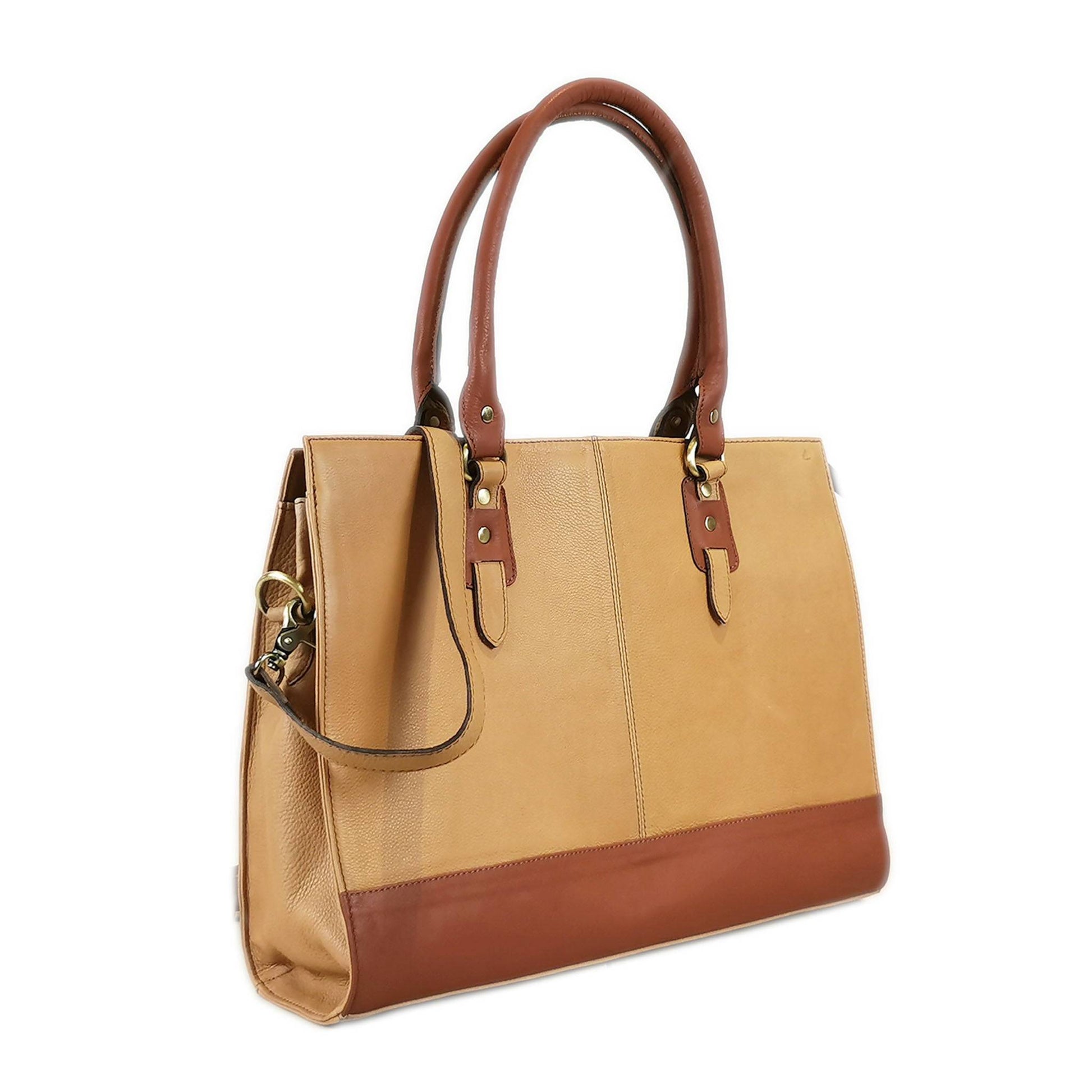 The Signature 17" Leather laptop Bag, Beige/Tan - UrbanNest Co