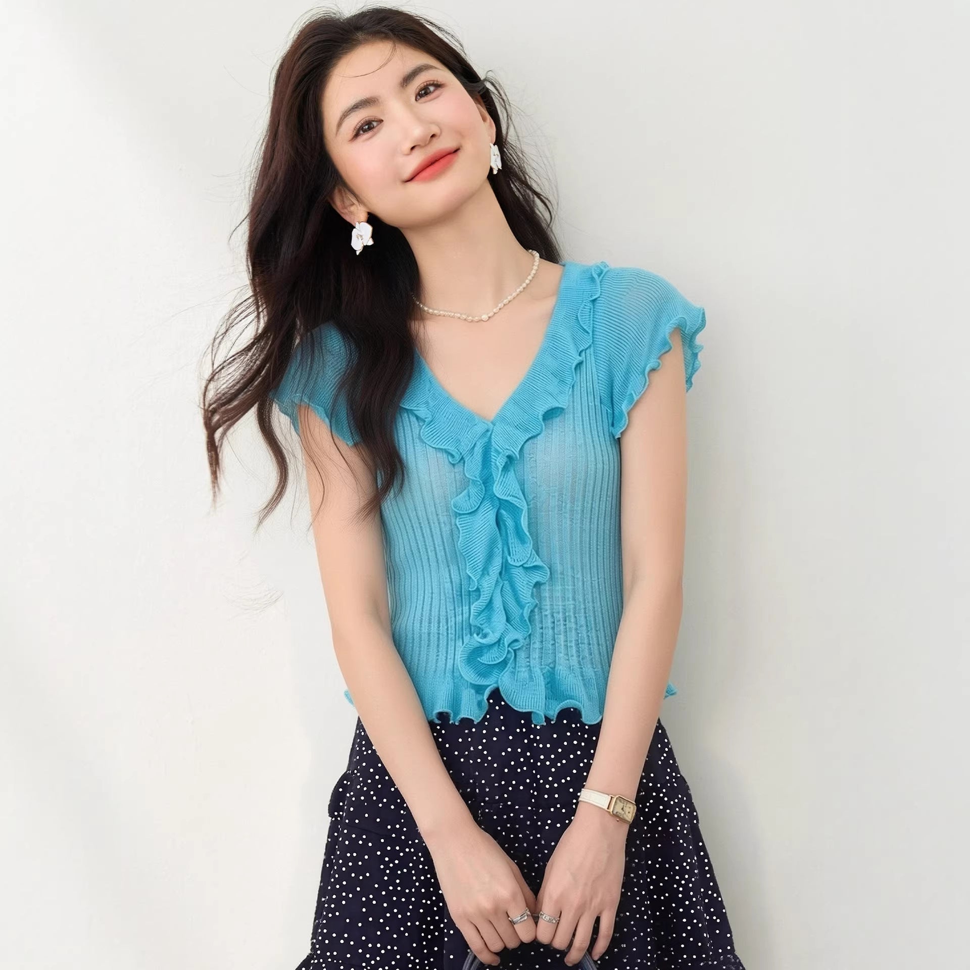 Chic V - Neck Ruffle Short Sleeve Knit Top for Women, Fitted Cropped High - Waisted T-Shirt, Summer New Style - UrbanNest Co