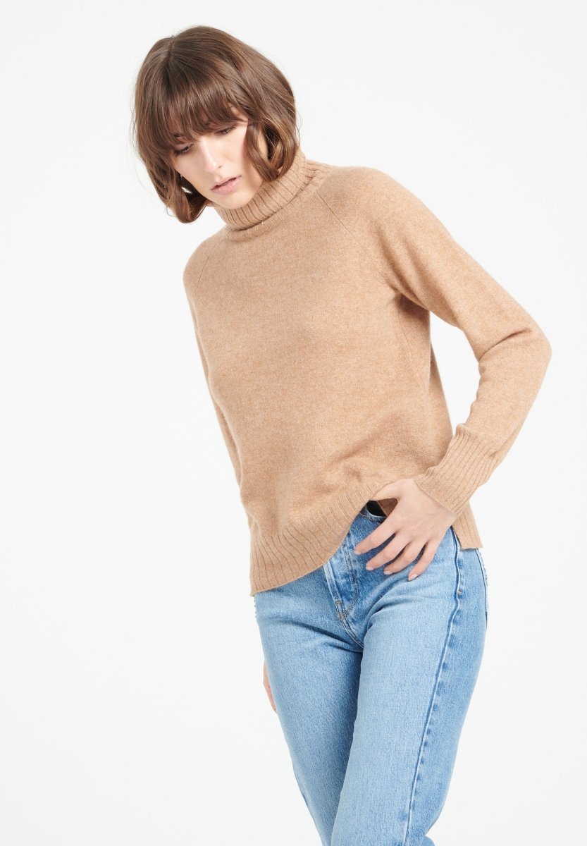 Pull col roulé femme en cachemire camel - LILLY 22 - UrbanNest Co