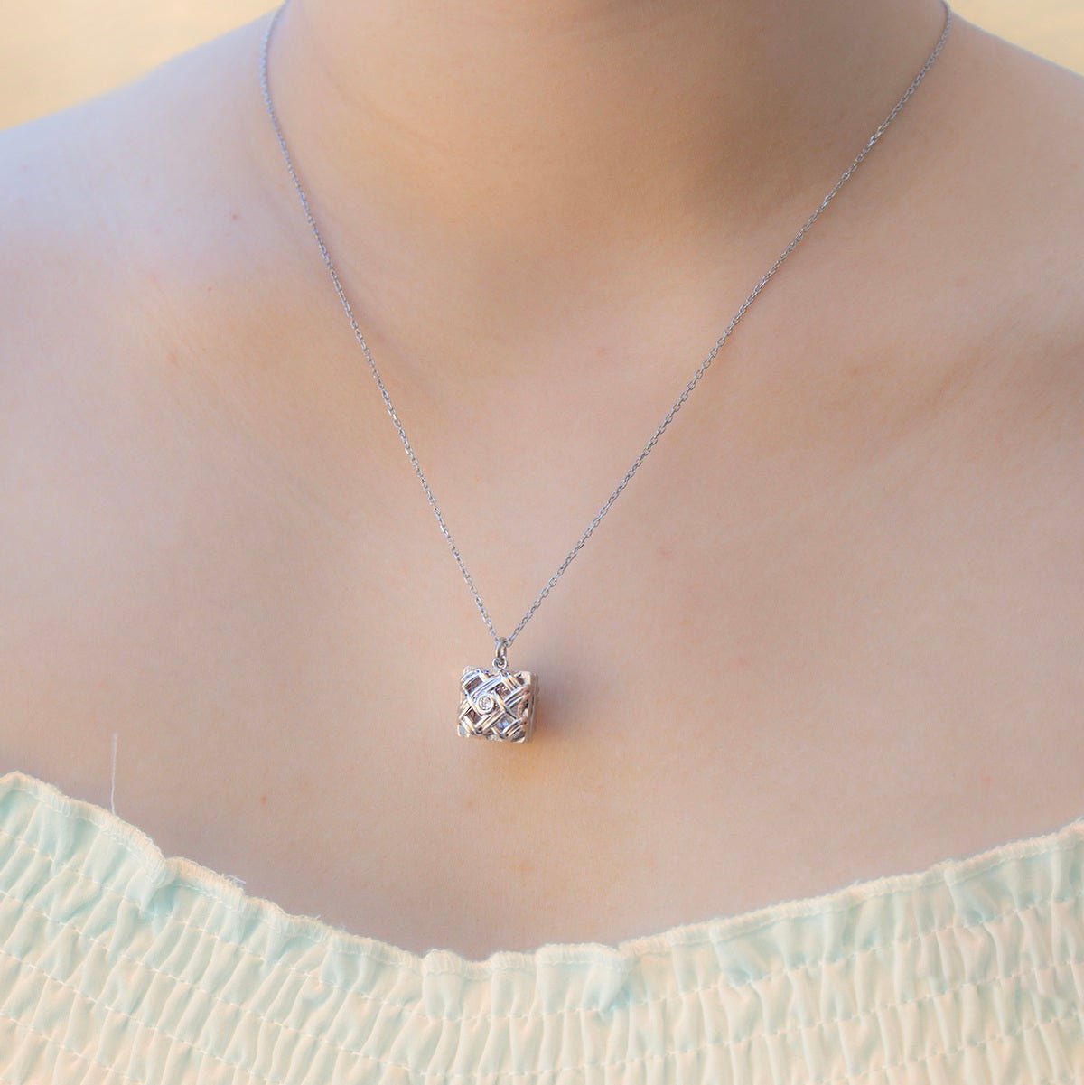Treasure Chest Aroma Chest Necklace | Energy & Healing | Diffusing on the go | Gift for her - UrbanNest Co