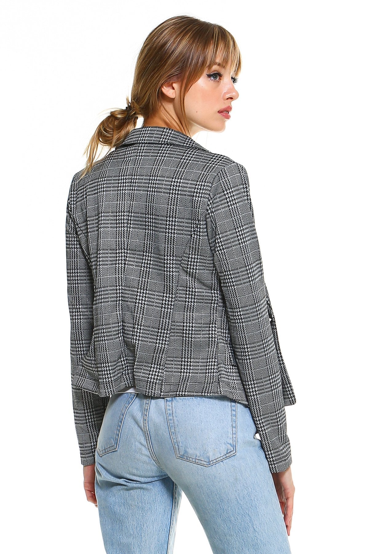 Classic Plaid Fitted Blazer - UrbanNest Co