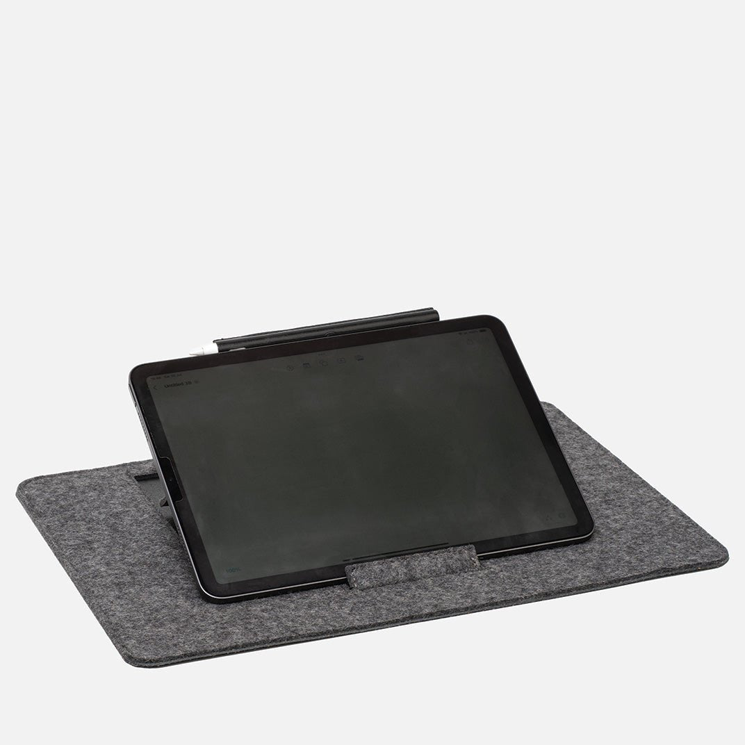 Felt Desktop Stand for iPad - UrbanNest Co
