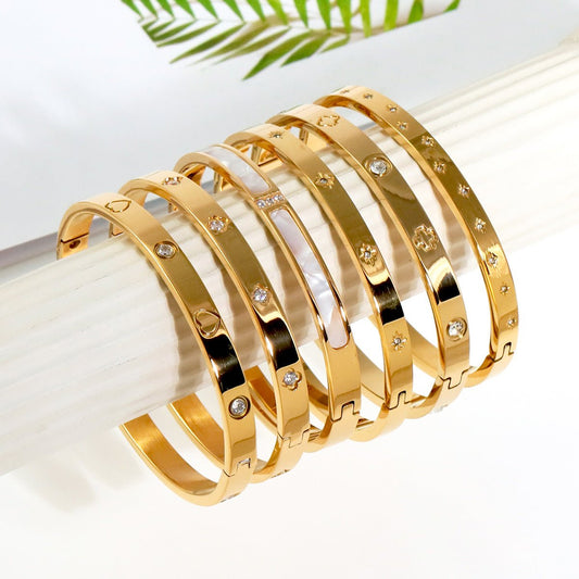 The 18K heart - shaped hexagram bracelet is suitable for women to wear daily - UrbanNest Co