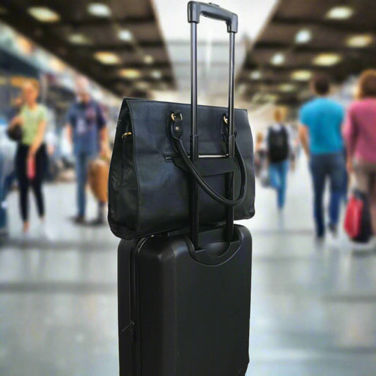 The Signature 17" Leather Laptop Bag, Black - UrbanNest Co