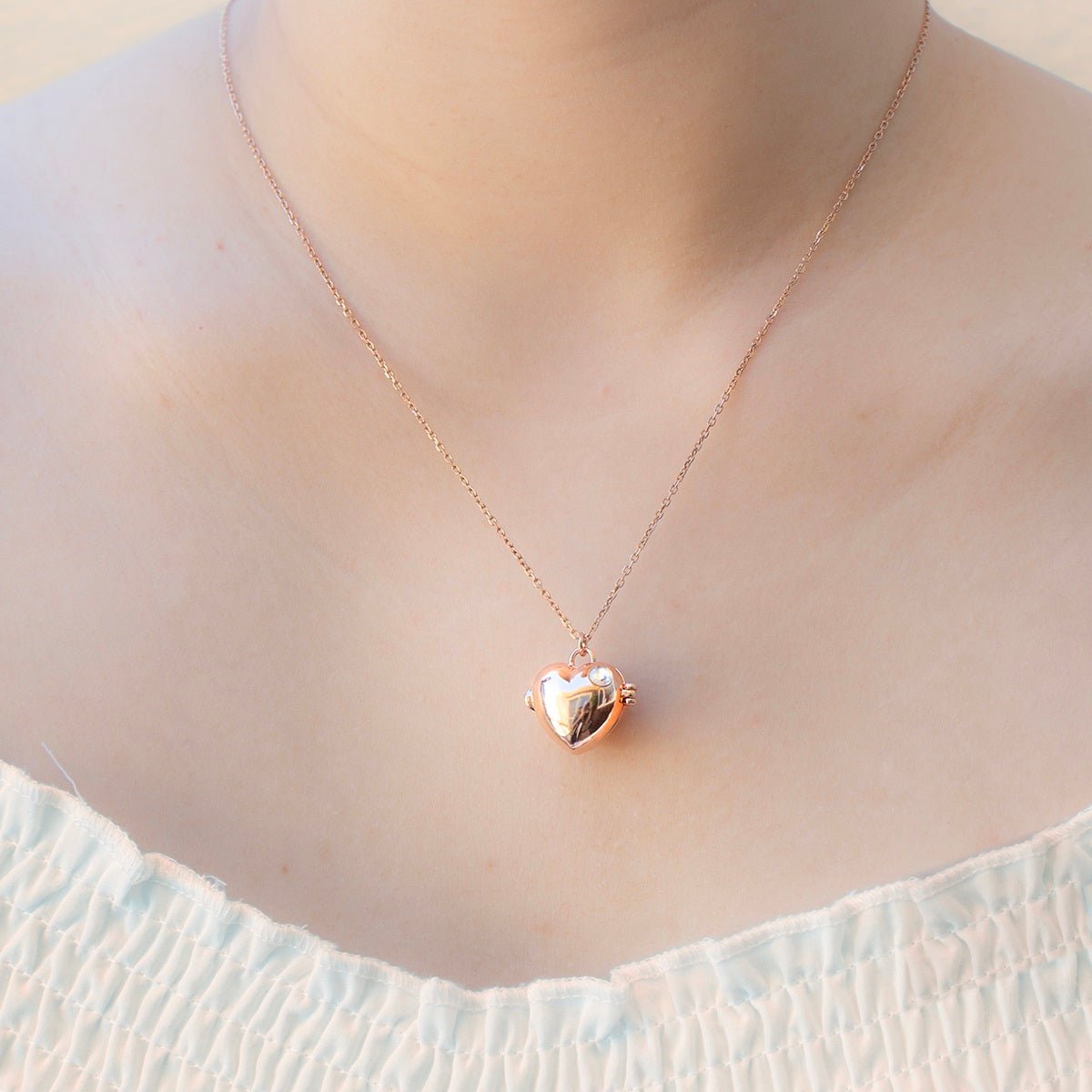 Love Heart Aroma Necklace | Energy & Healing | White Gold - Rose Gold | Love Gift - UrbanNest Co