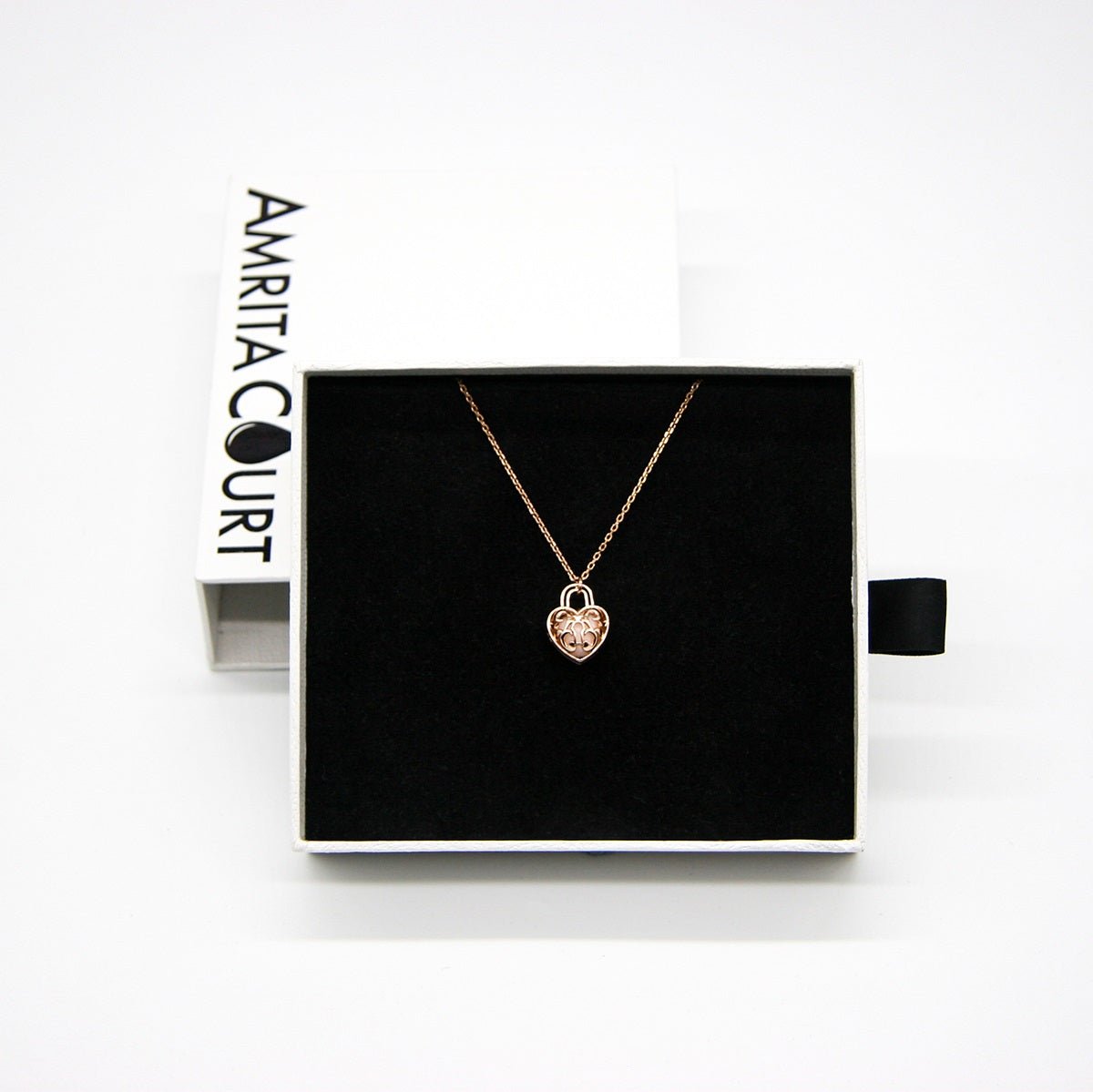Heart Lock Aroma Necklace | Energy & Healing | Diffusing on the go | Love Gift - UrbanNest Co