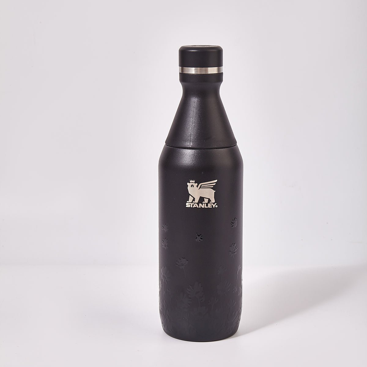 Stanley x JENNIE Midnight Bloom All Day Slim Luxe Bottle – Black Limited Edition - UrbanNest Co