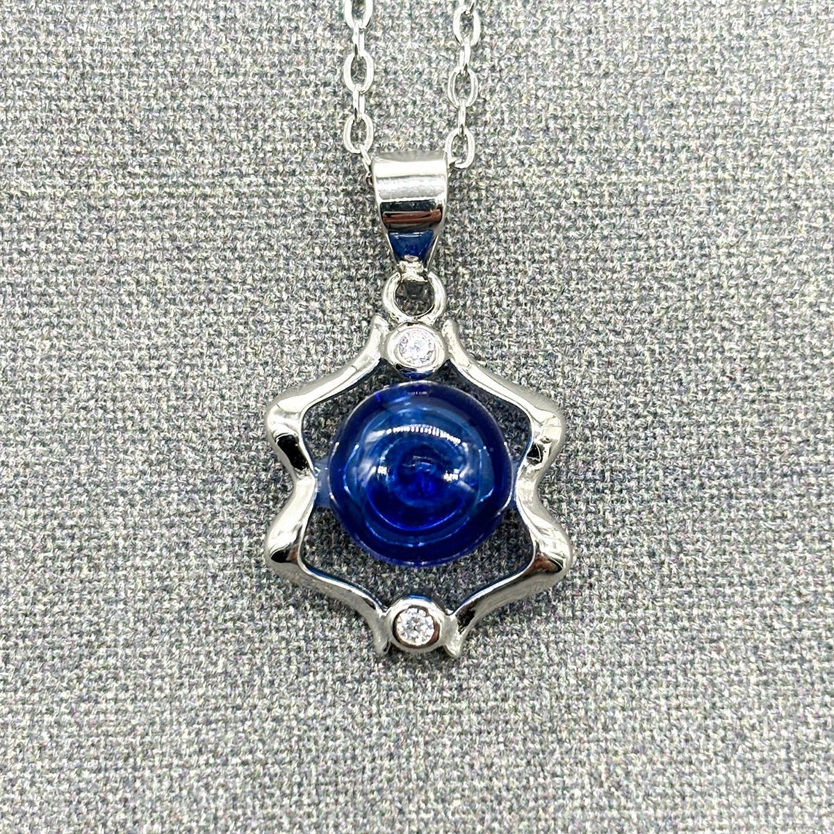 Sterling Silver Zodiac Aroma Necklace - Gemini May - June | Perfect Birthday Gift | Energy & Healing | Diffuse on the go - UrbanNest Co