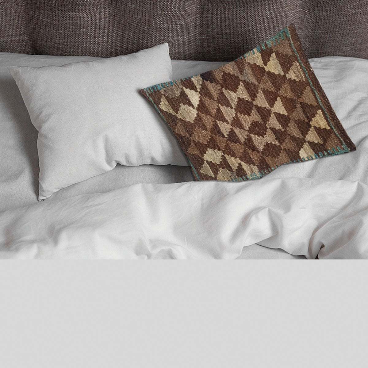 Kilim Handwoven Roman Cushion Cover - UrbanNest Co