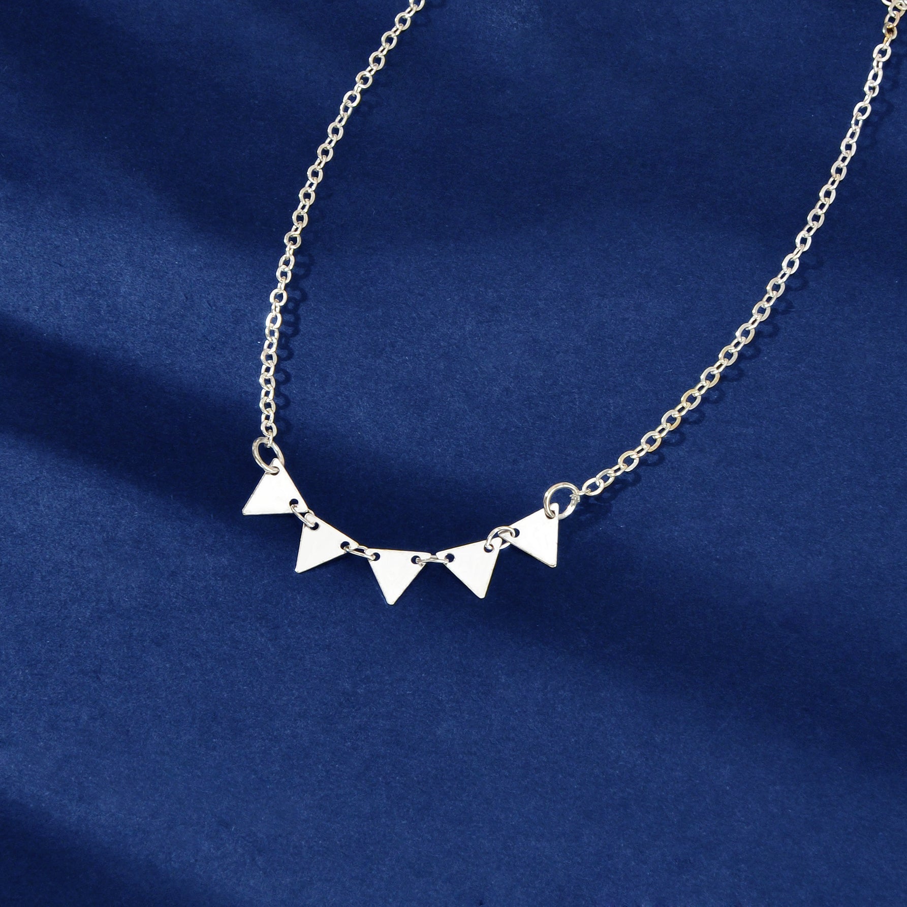 Basic Business Triangle Decor Silvery Chain Collar Necklace Party Daily Officework Jewelry - UrbanNest Co