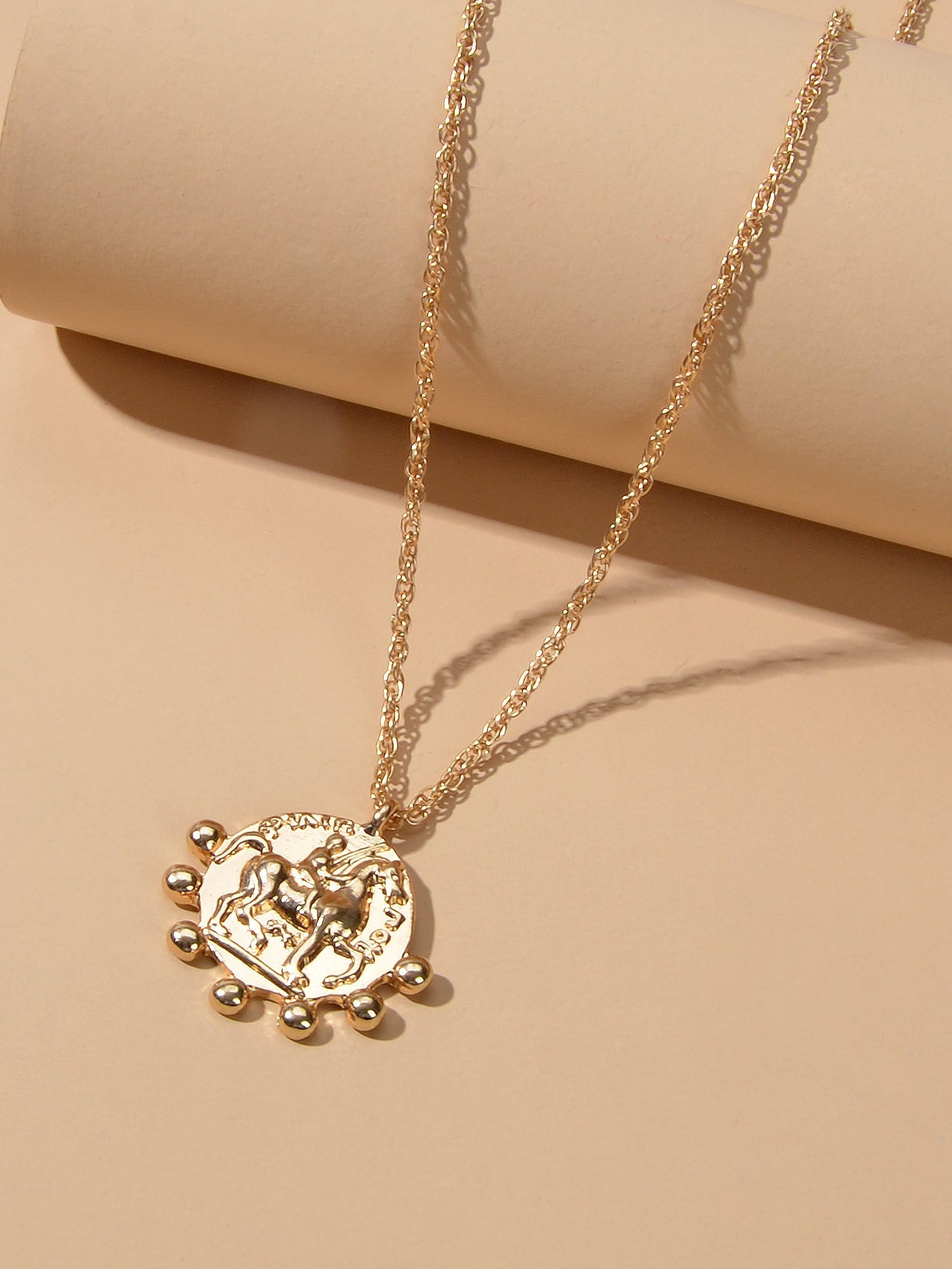 Gold Chain Carved Riding Horse Round Pendant Trendy Necklace Fashion Jewellery - UrbanNest Co