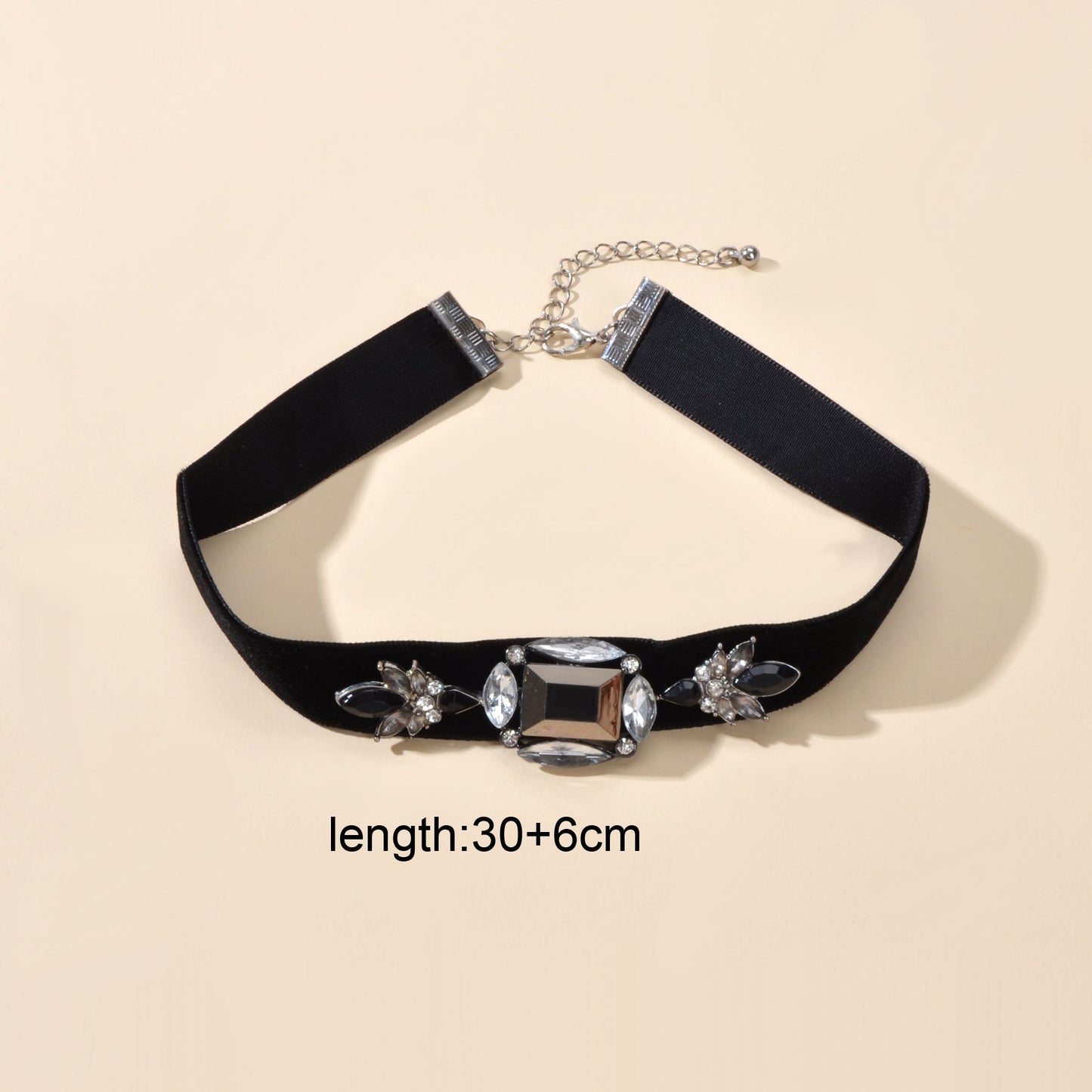 Retro Jewellery 90s Rhinestone Black Velvet Short Tattoo Choker Grunge Necklace - UrbanNest Co