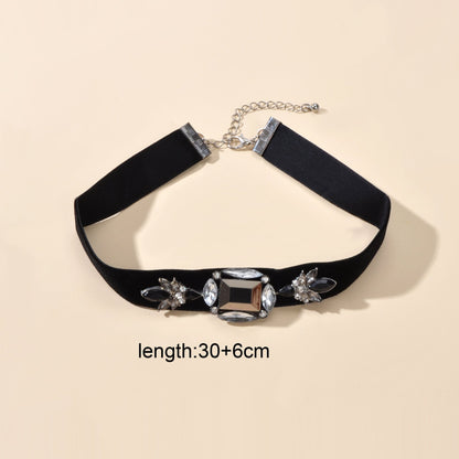Retro Jewellery 90s Rhinestone Black Velvet Short Tattoo Choker Grunge Necklace - UrbanNest Co