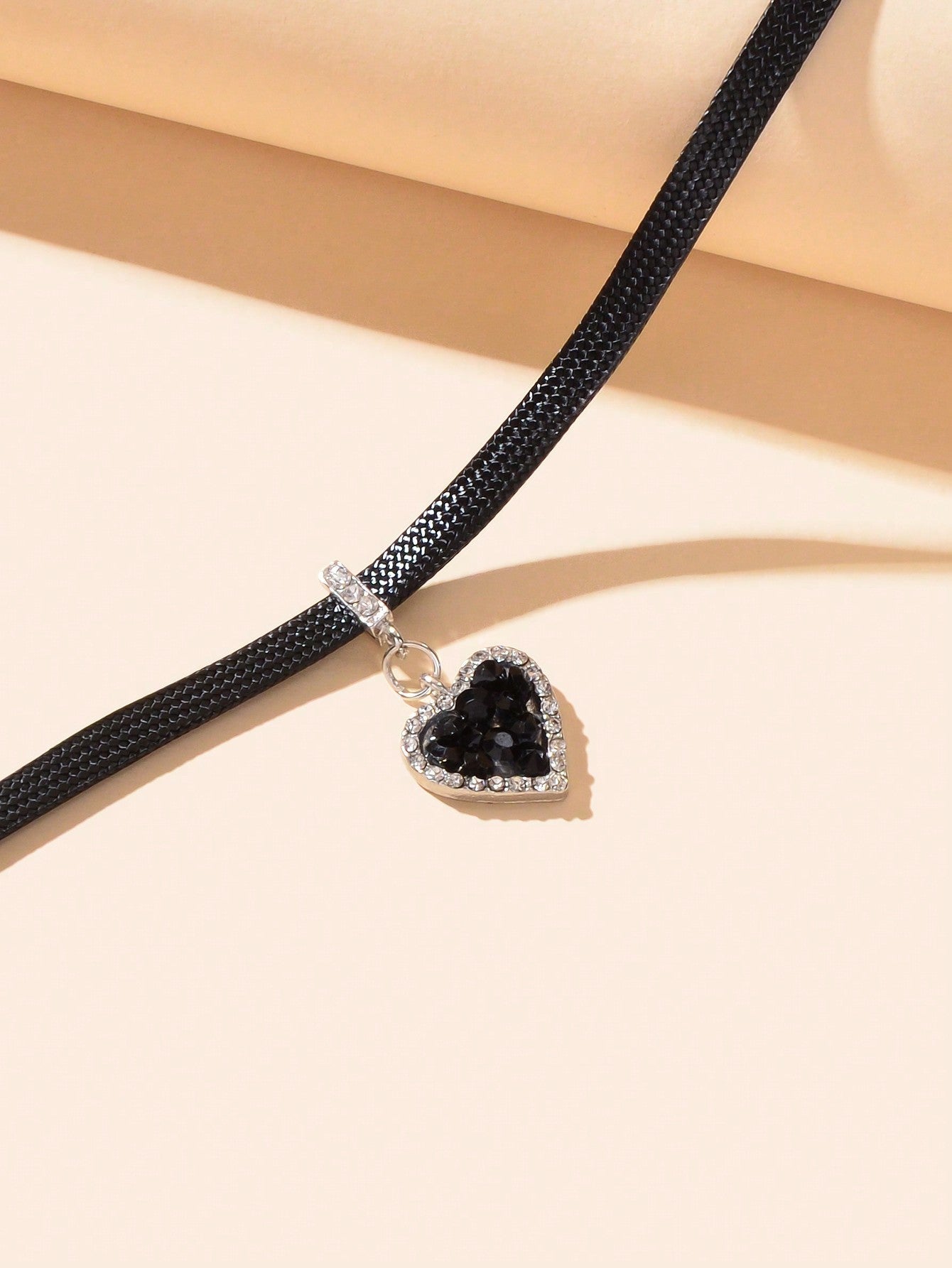 Black Heart Pendant Leather Cord Short Necklace Stylish Choker - UrbanNest Co