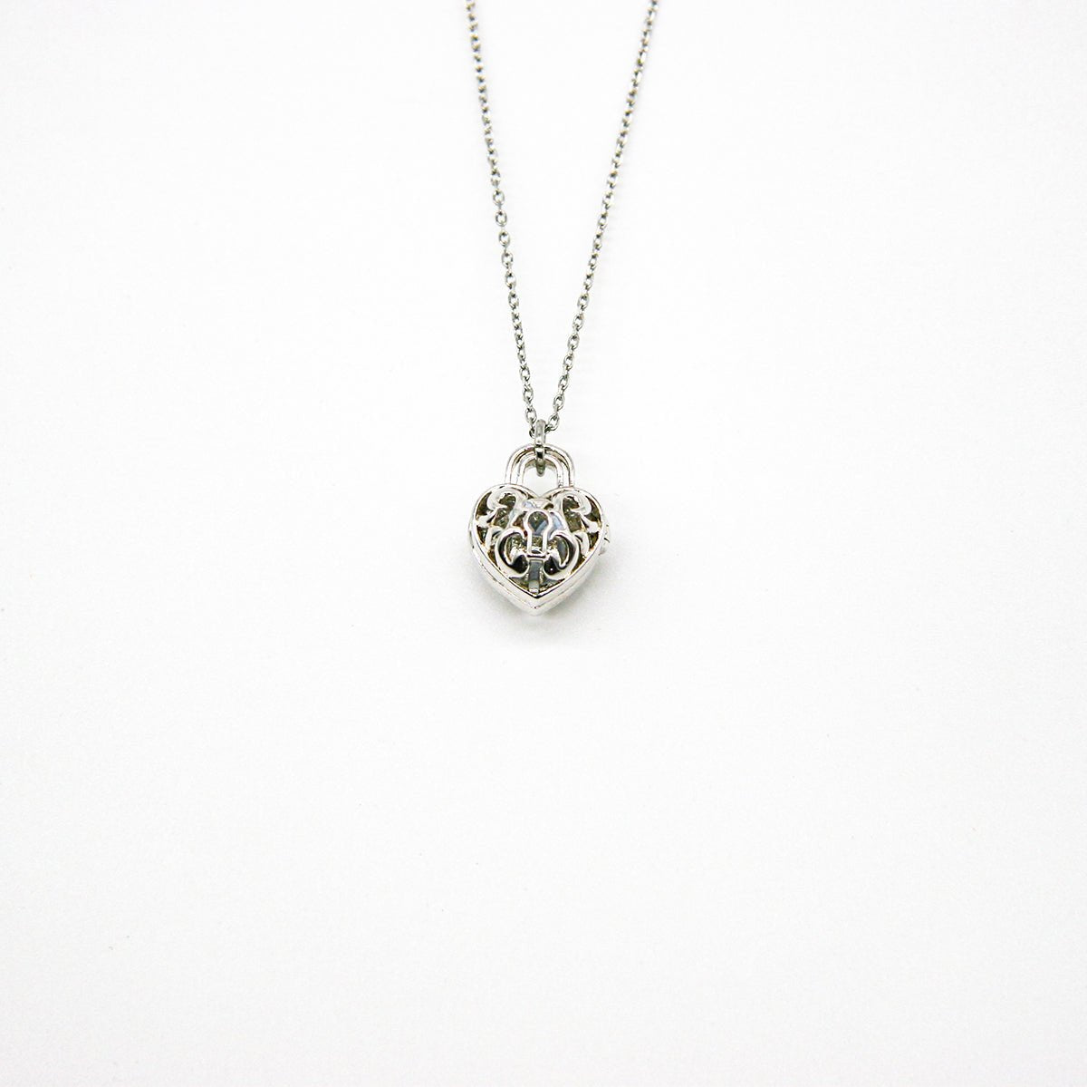 Heart Lock Aroma Necklace | Energy & Healing | Diffusing on the go | Love Gift - UrbanNest Co