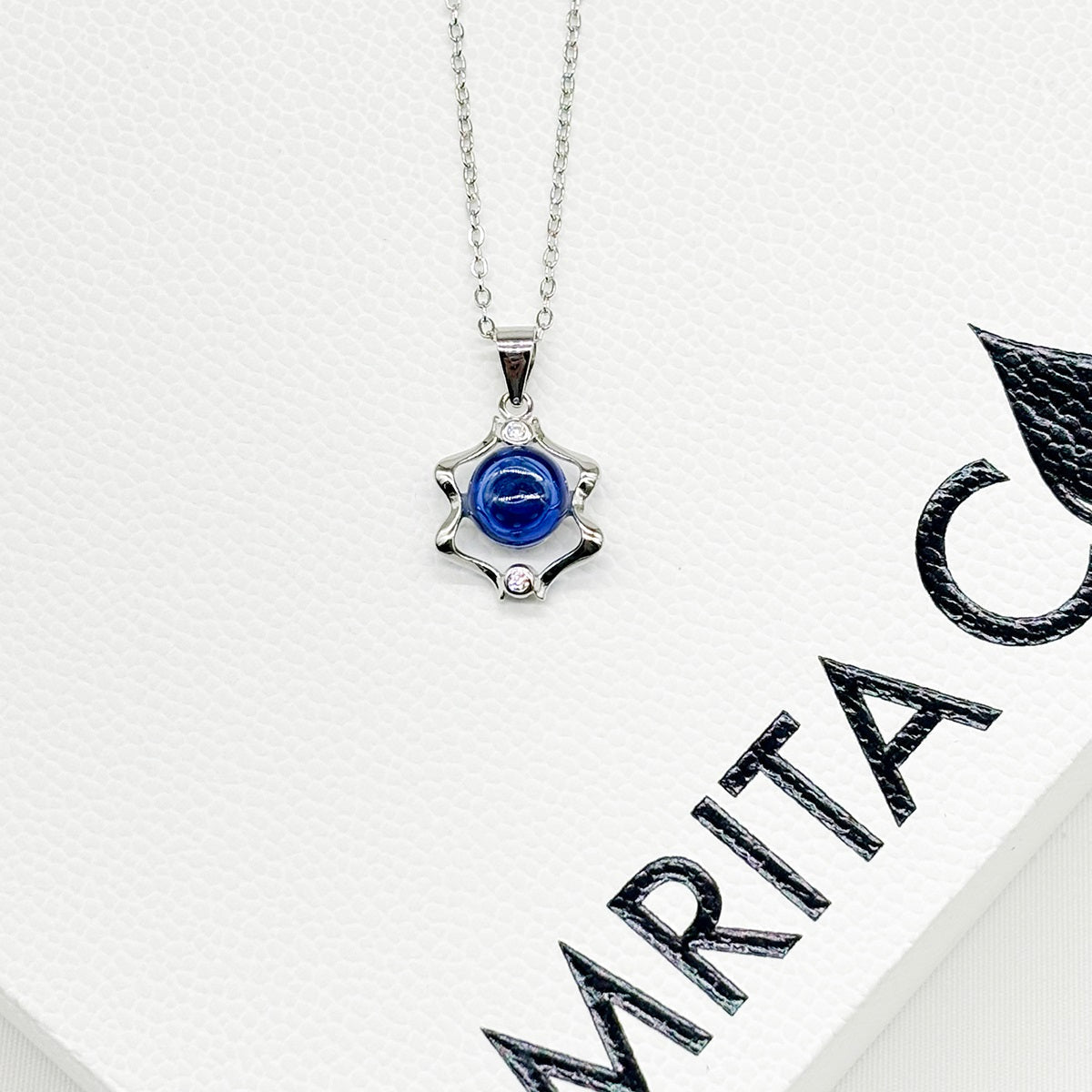 Sterling Silver Zodiac Aroma Necklace - Gemini May - June | Perfect Birthday Gift | Energy & Healing | Diffuse on the go - UrbanNest Co