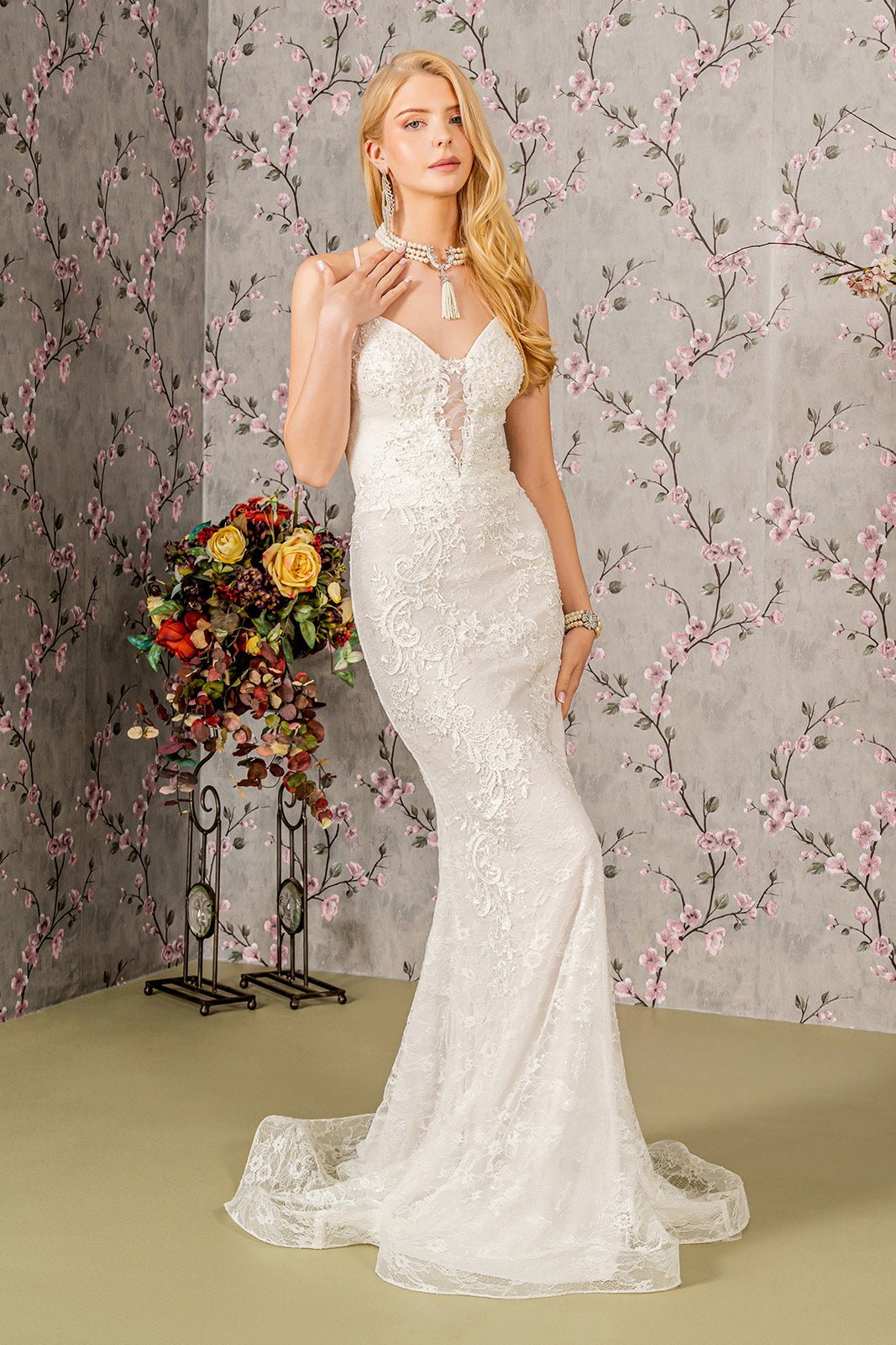 Floral Embroidery Illusion Sweetheart Lace Mermaid Wedding Gown - UrbanNest Co