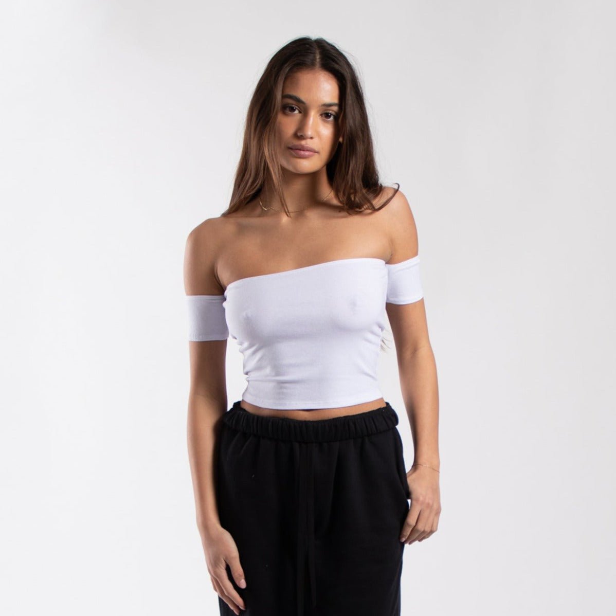 0891 - Women's Off Shoulder Cropped Tee - UrbanNest Co