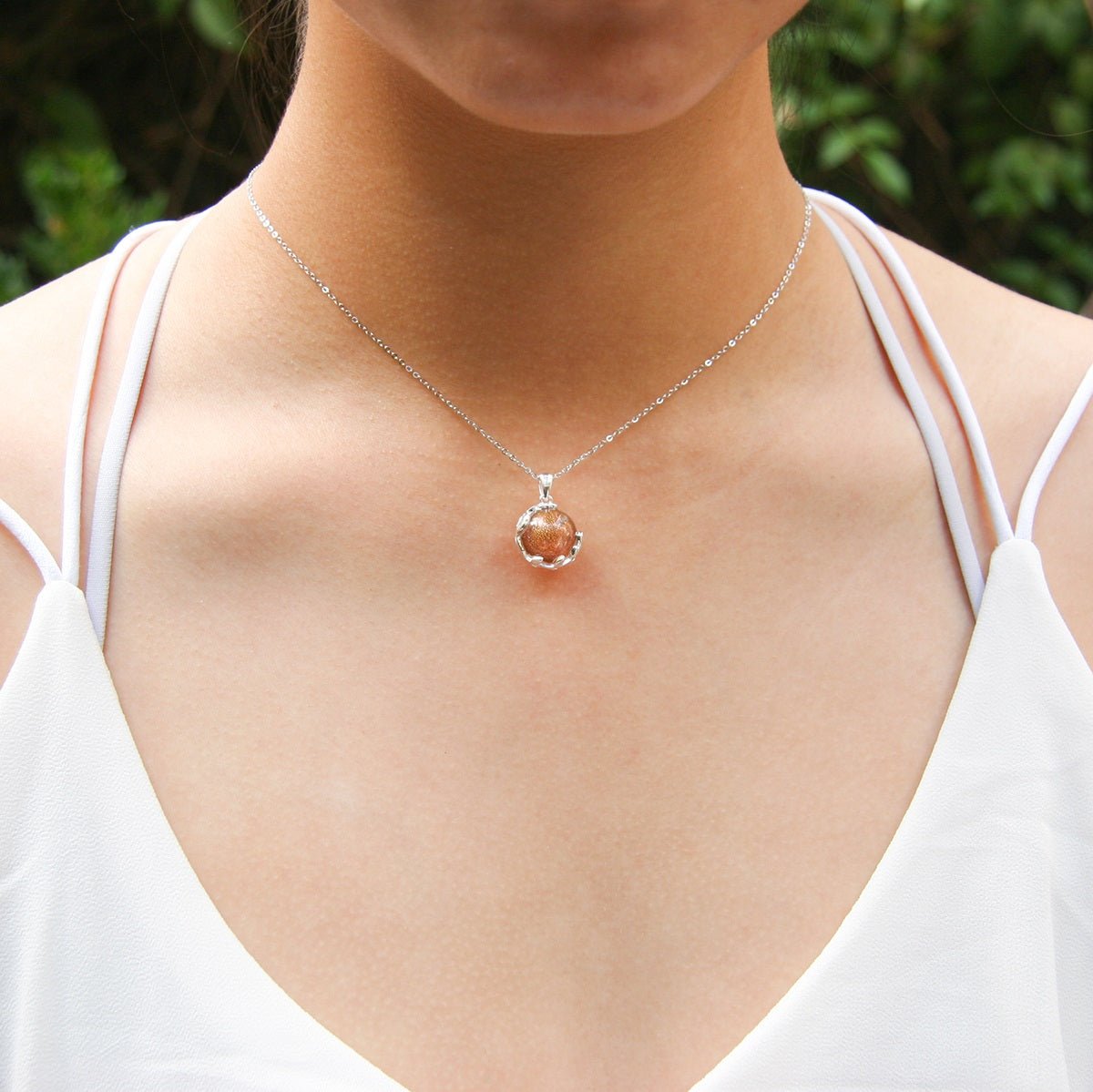 Planet Murano Aroma Necklace - Plutonian Amethyst | Energy & Healing | Diffuse on the go - UrbanNest Co