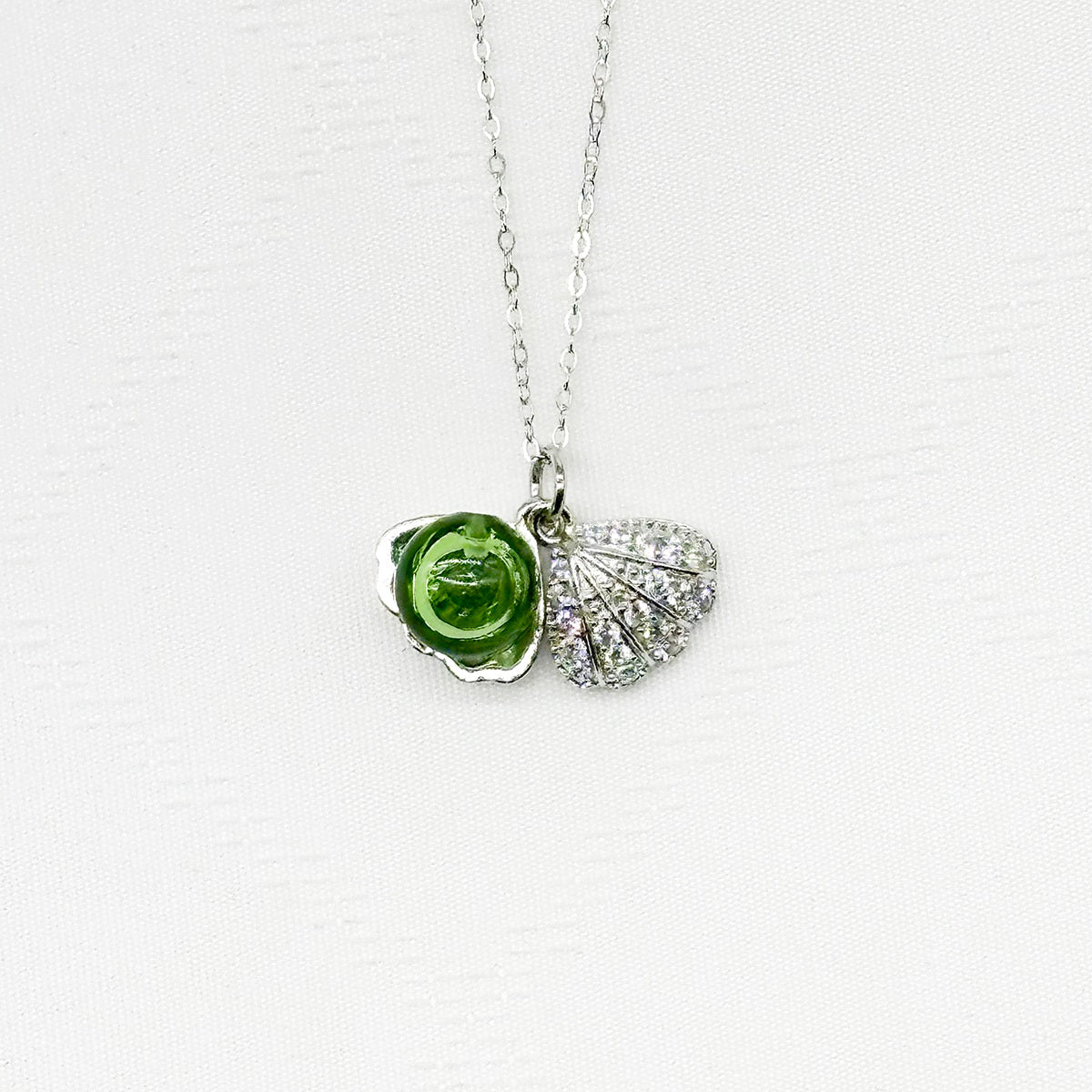 Diamond Shell Murano Aroma Necklace - Electric Lime | Energy & Healing | Diffuse on the go | Sterling Silver Gift - UrbanNest Co