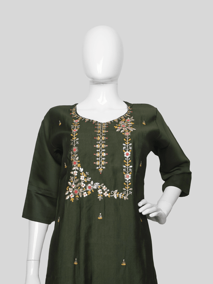 Cotton Kurti with Beautifully Embroidered Neckline - UrbanNest Co