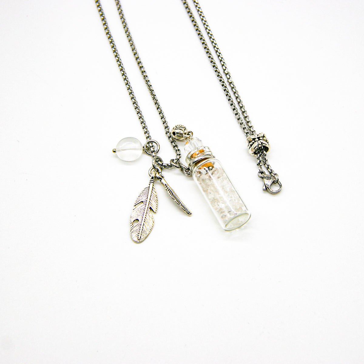 Clear Quartz Diffusing Necklace | Energy & Healing | Diffusing on the go | Perfect Gift - UrbanNest Co